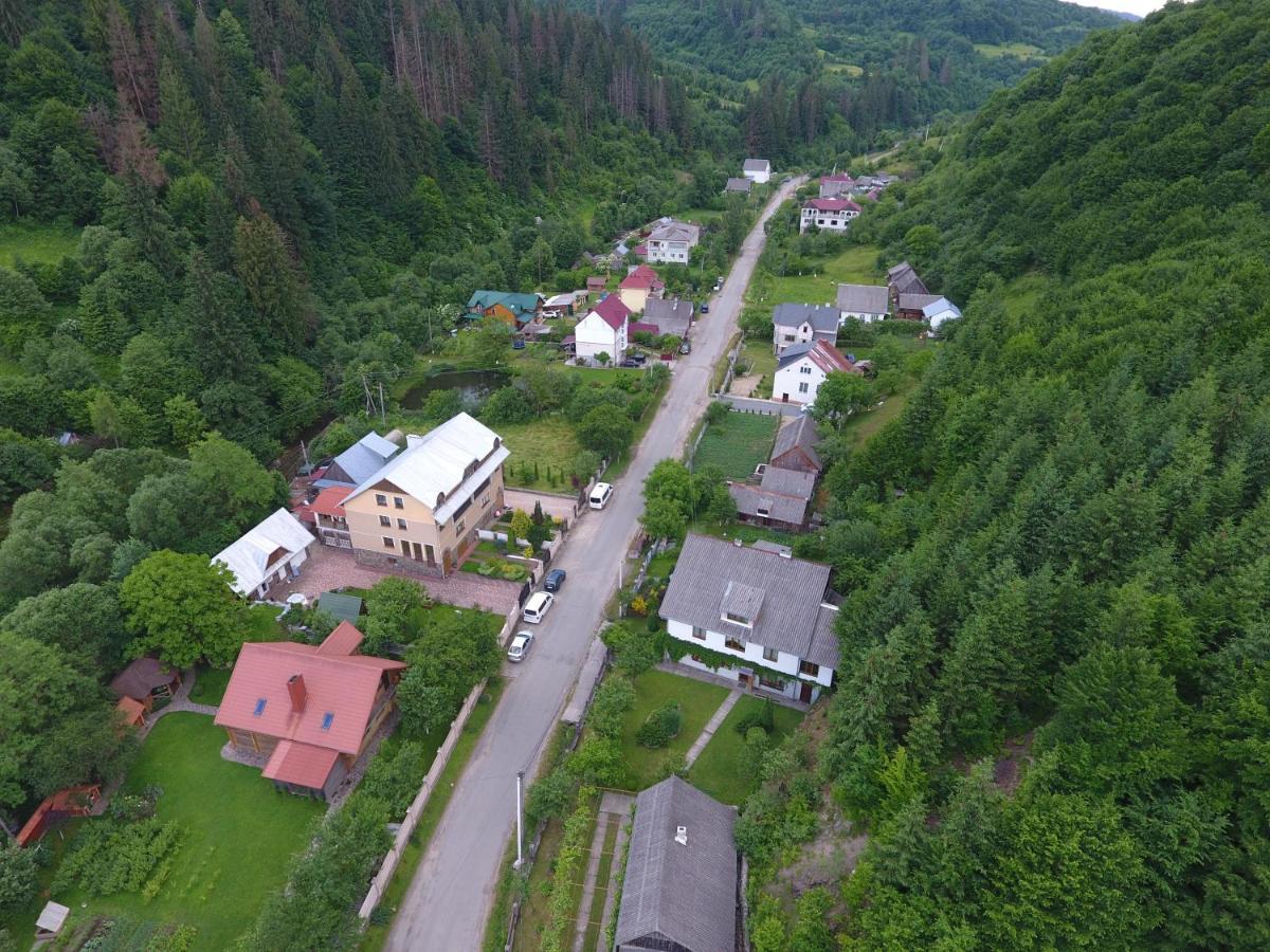 Садиба У Брусків Mizhhirya  Exterior foto