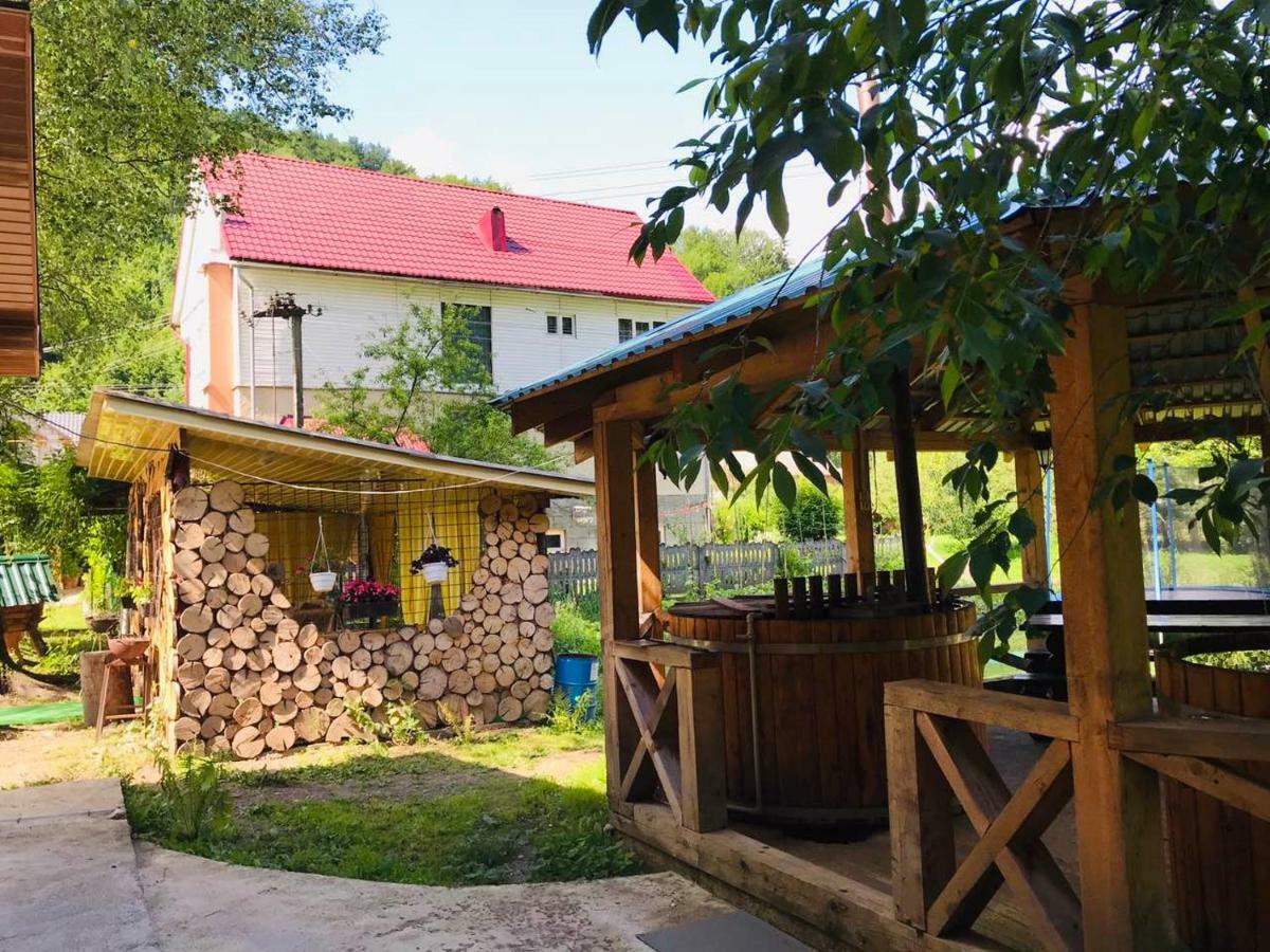 Садиба У Брусків Mizhhirya  Exterior foto